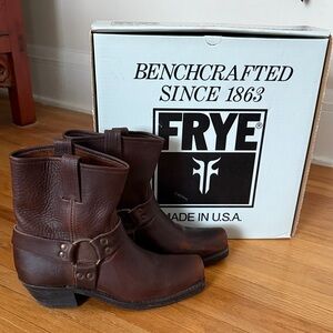 Frye Harness 8R Blazer Brown Leather Ankle Boots